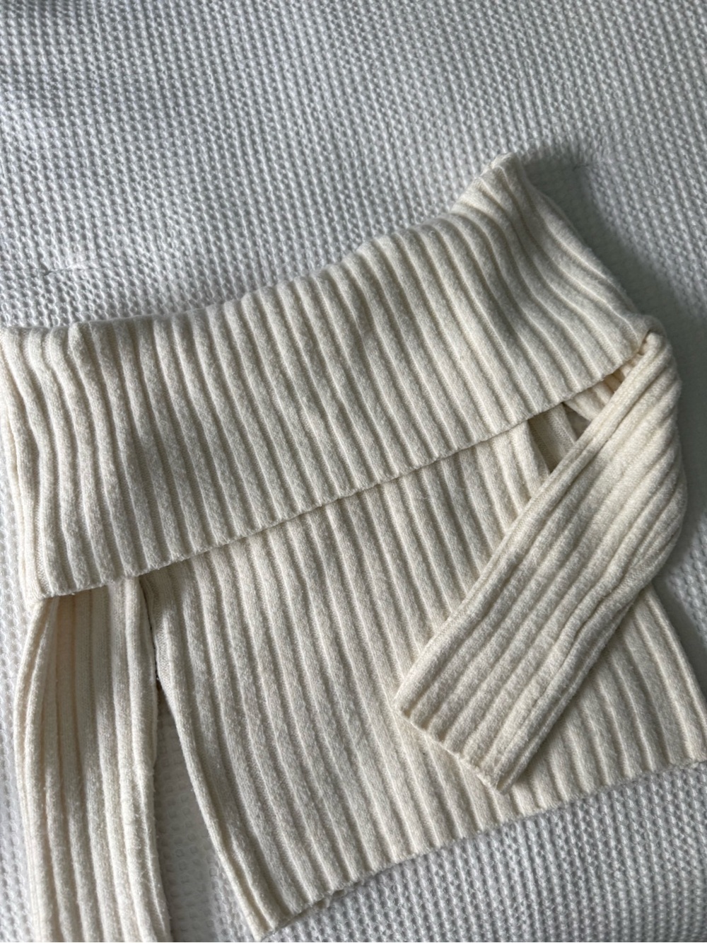 Off-Shoulder Ribbed Cream Sweater